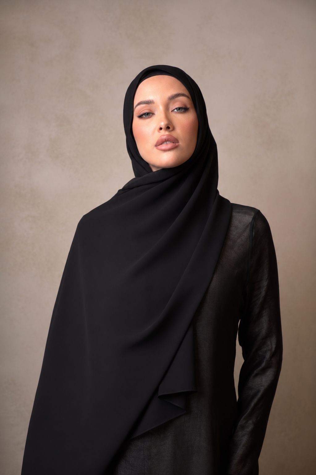 حجاب العباية - الأسود