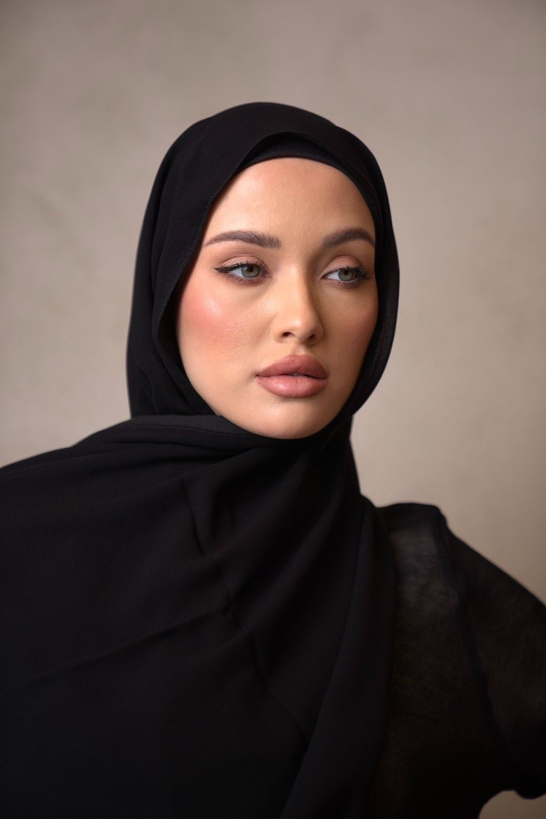 Bukhnan Abaya Hijab