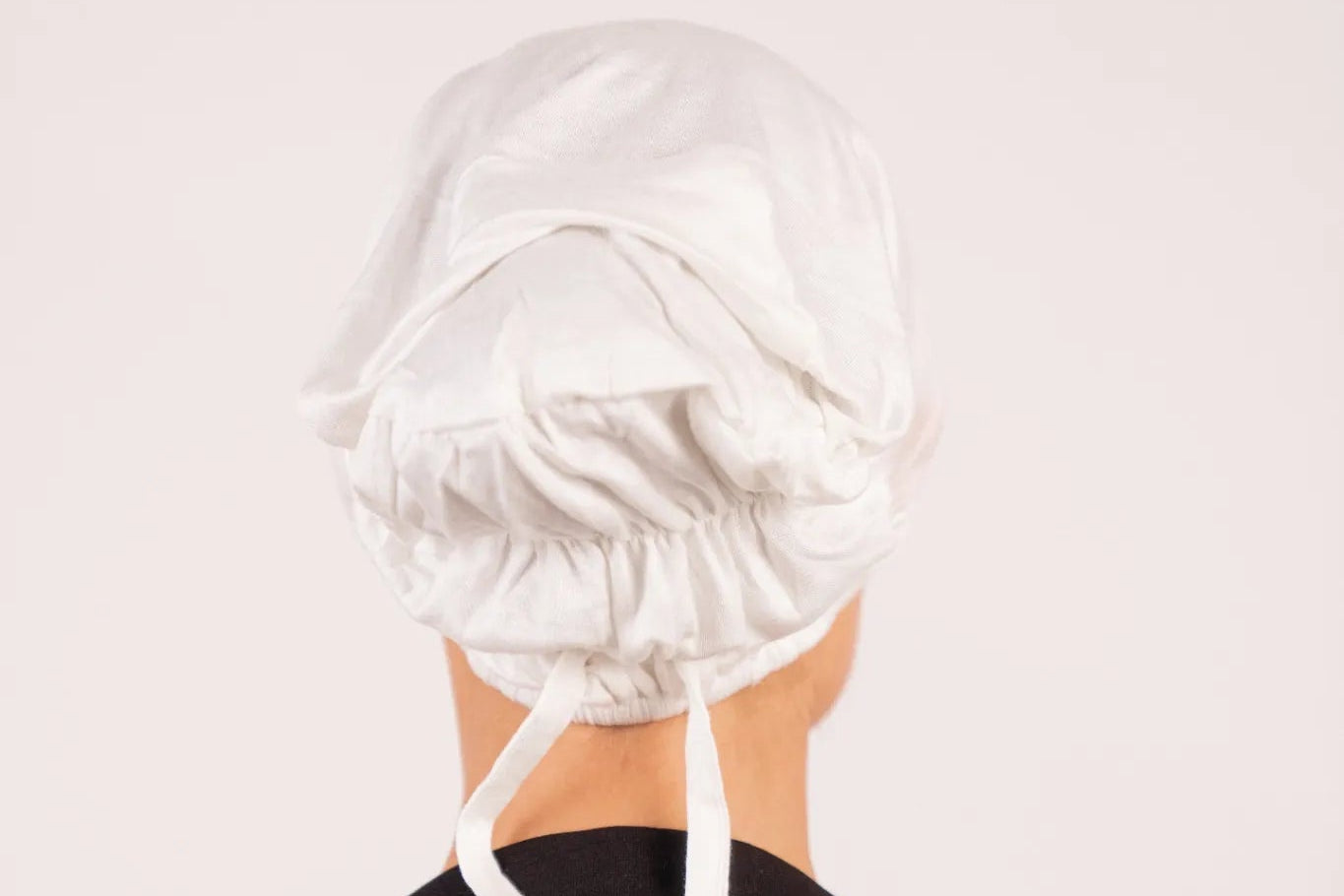 Underscarve Pleated Back Bonnet