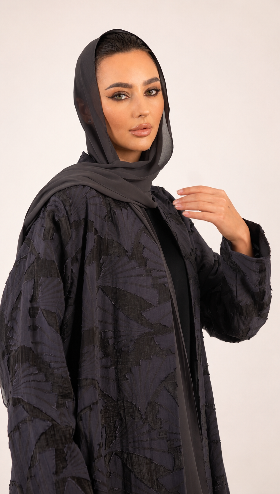 Grove Abaya